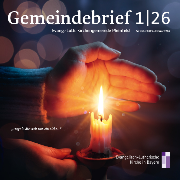 Hand über einer Kerze - Titelbild vom Gemeindebrief ev. Kirche Pleinfeld